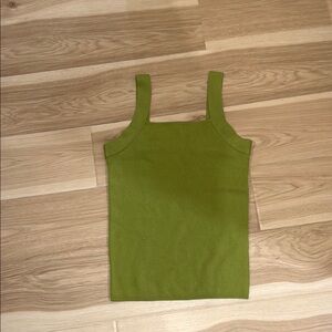 Elie Tahari NWOT 100% wool ribbed green tank